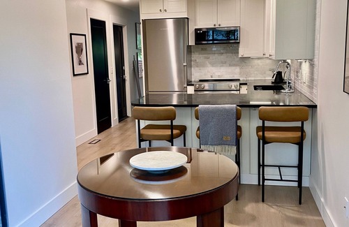 Dayton Condo | Luxurious 2-Bedroom Condo in Centerville Furnished by Ralph Lauren