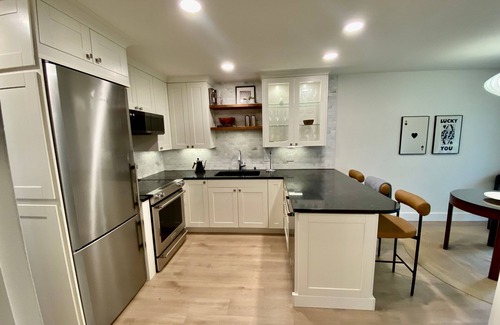Dayton Condo | Luxurious 2-Bedroom Condo in Centerville Furnished by Ralph Lauren