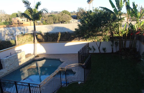 Del Rey House | Luxurious 3 BD in Culver City with Pool& Hot Spa