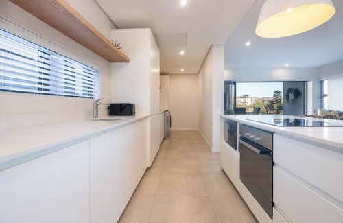 Salt Rock Apartment | Luxurious 3BR House with Breathtaking Views