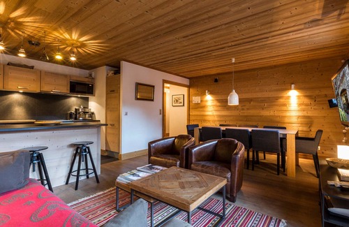 Val-d'Isere Apartment | Luxurious 4-Room Apartment with South-Facing Balcony in Central Val-d'Isère