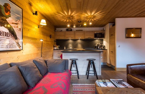 Val-d'Isere Apartment | Luxurious 4-Room Apartment with South-Facing Balcony in Central Val-d'Isère