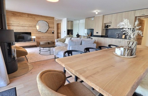 Meribel-Mottaret Apartment | Luxurious 4-room cabin with parking in Méribel