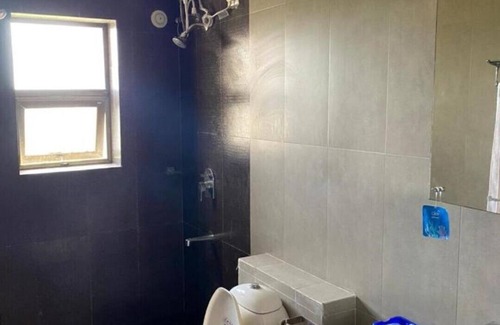 Bambolim Apartment | Luxurious 4BHK Flat & Apartment with King Size Bed near Bambolim Beach Goa nn