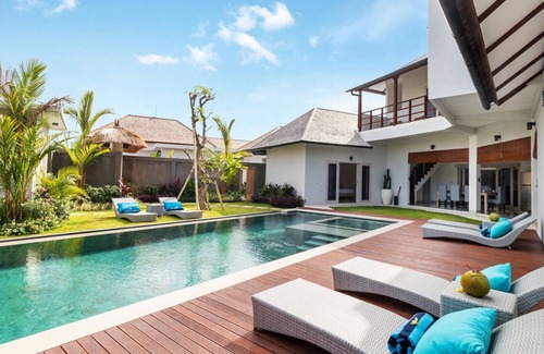 Batubelig Villa | Luxurious 4BR Villa with Pool, Bali Villa 2206