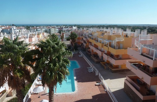 Canada Apartment | Luxurious apartment with sea view, swimming pool, private solarium, and 30 glowing reviews