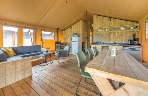 Stokkum House | Luxurious and comfortable lodge tents in Finspark Herikerberg.