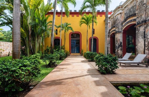 Acanceh Villa | Luxurious and Private Hacienda Immersed in Nature Outside of Mérida