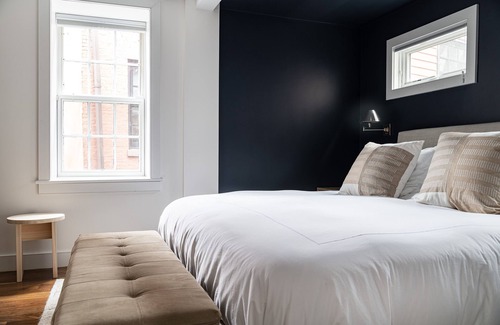 Back Bay East House | Luxurious and Spacious Townhome in the heart of Boston