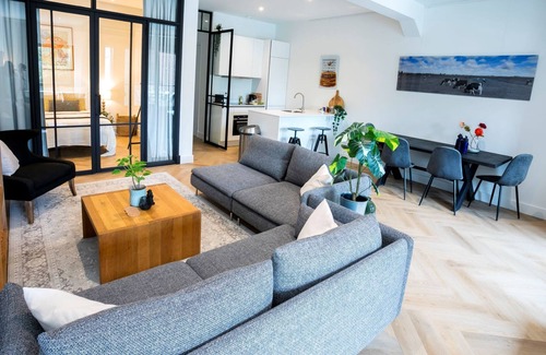 Bussum Apartment | Luxurious and tastefully furnished apartment in heart of Bussum
