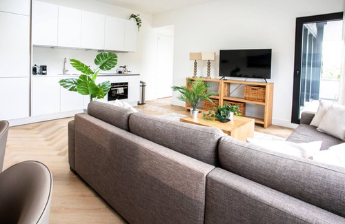 Bussum Apartment | Luxurious and tastefully furnished apartment in heart of Bussum