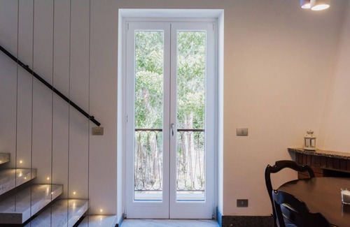 Pioppi Apartment | Luxurious apartment with refined interiors and only 20 meters from the sea
