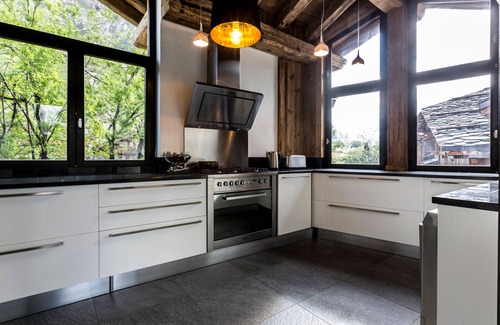 Val-d'Isere Ski Chalet | Luxurious Chalet with Pool, Hammam & Stunning Views in Val-d'Isère