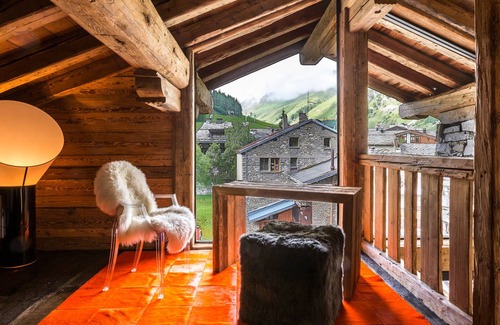 Val-d'Isere Ski Chalet | Luxurious Chalet with Pool, Hammam & Stunning Views in Val-d'Isère