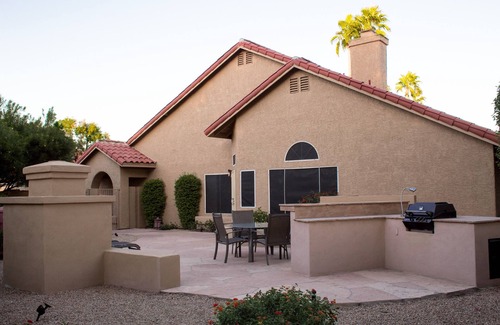 Scottsdale Hills House | Luxurious Deluxe Patio Home in Beautiful North Scottsdale. Free WiFi