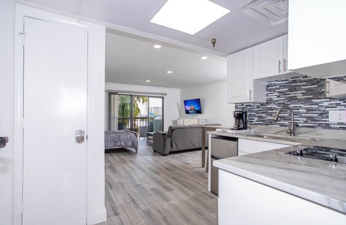 Southwest Orlando Condo | Luxurious Disney Condo with amazing Location, and views with Wi-Fi and Cable TV