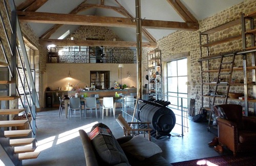 Braize Other | Luxurious Farmhouse in Braize