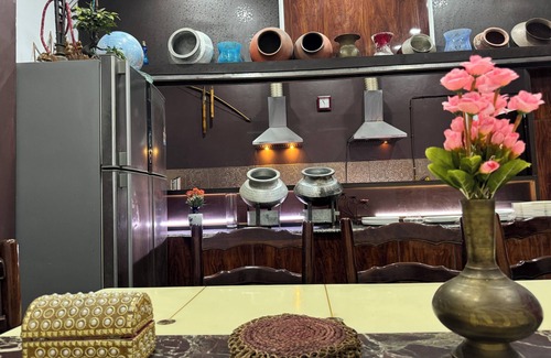 New Delhi Villa | Luxurious Ground Floor -Situated in the highly secured, serene VIP area Delhi