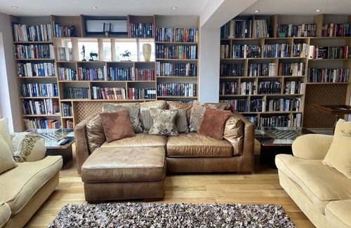 Binfield House | Luxurious home in the centre of leafy Binfield