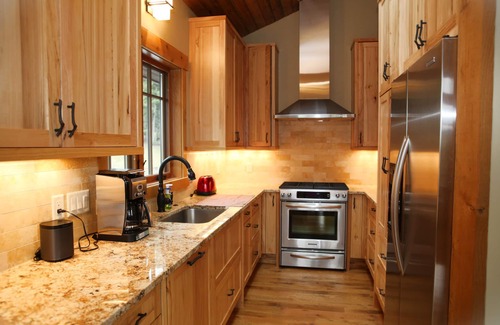 Big Sky House | Luxurious Home & Party Barn, Campfire area, Exclusive 20 acres