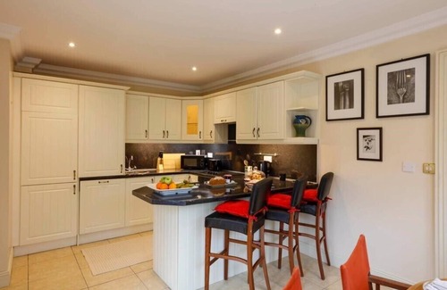 Baltray House | Luxurious home with stunning views of the countryside and the Boyne River.