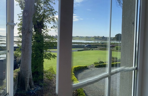 Baltray House | Luxurious home with stunning views of the countryside and the Boyne River.