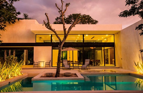 Conkal Villa | Luxurious House North Merida all svcs near Malls Altabrisa La Isla City Center
