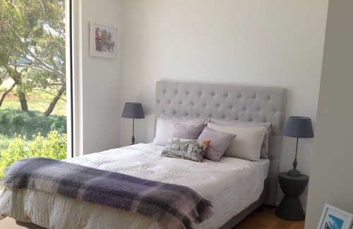Shoreham House | Luxurious house, tennis court, pool, panoramic views, ocean views walk to beach