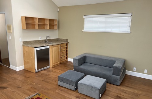 Playa Del Rey House | Luxurious Large Home - 5 min from beach w/free parking