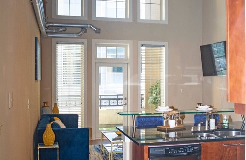 Atlantic Station Area House | Luxurious Midtown Loft
