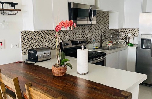 Eden Gardens Condo | Luxurious & Modern in the heart of New Kingston