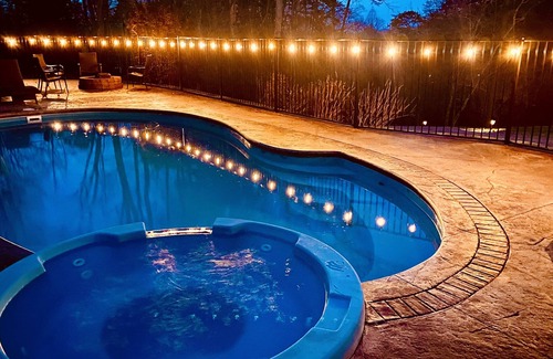 Blue Ridge Cabin | Luxurious Mountain Getaway w/Pool and Sauna! Sleeps 20