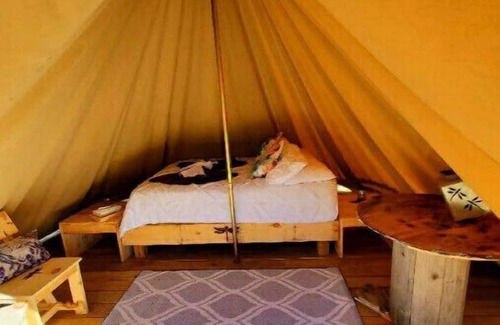Hood RV Rental | Luxurious Mountain View Glamping Escape