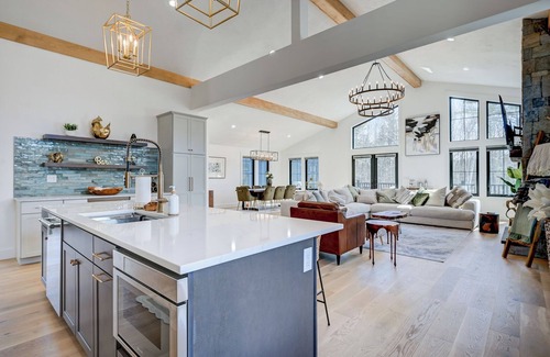 Intervale House | Luxurious Newly Built 4-bedroom house in charming Bartlett/North Conway Area