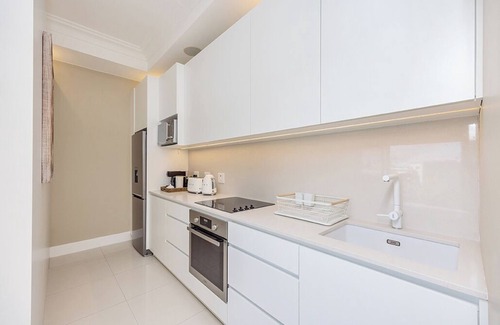 West Beach Apartment | Luxurious ocean view apartment/pool/solar