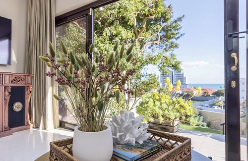 West Beach Apartment | Luxurious ocean view apartment/pool/solar