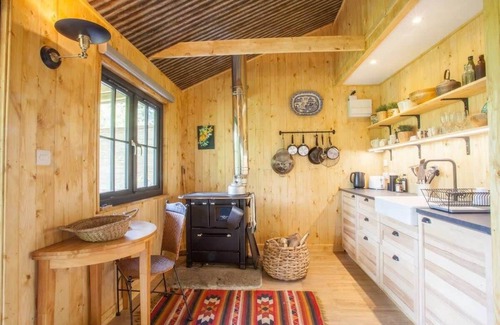 Clachan of Campsie Cabin | Luxurious Off-Grid Cabin Retreat in Glasgow