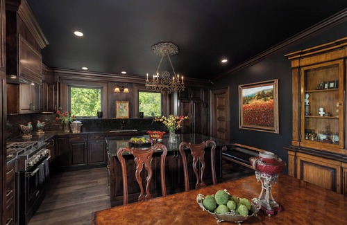 Fletcher House | Luxurious Old World Two Bdrm Chalet on Equestrian Estate minutes from Asheville