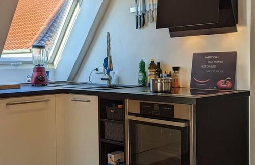 Bielefeld Apartment | Luxurious penthouse | roof terrace/massage chair * EM-APARTMENTS DEUTSCHLAND