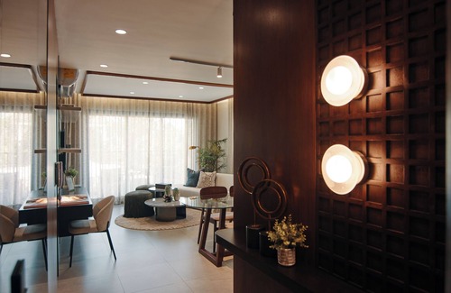 Santiago Province Apartment | Luxurious Retreat in the Heart of the City/Picuzzi & Gym
