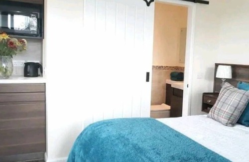 Fossoway Cabin | Luxurious Room Only - Rural Location - The Wee Stay - Perth and Kinross