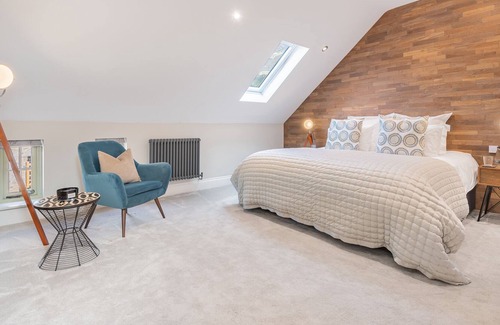 Silverdale Cottage | Luxurious rural retreat, with private Hot tub!