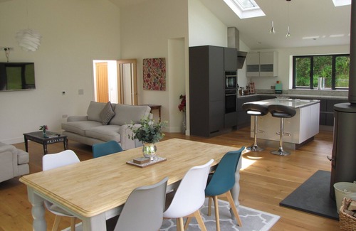 Probus House | LUXURIOUS SINGLE STOREY DWELLING IN QUIET RURAL SETTING