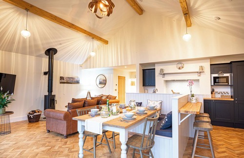 Montgomery House | Luxurious six star countryside retreat sleeping 6. Pet friendly with a hot tub and sauna.