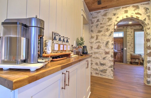 St. Charles House | Luxurious, spa-like couples retreat steps from Main Street in St. Charles!