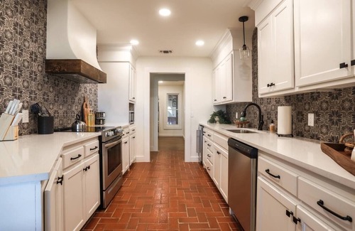 Ransom Canyon House | Luxurious Spanish Renaissance in Ransom Canyon 4/3