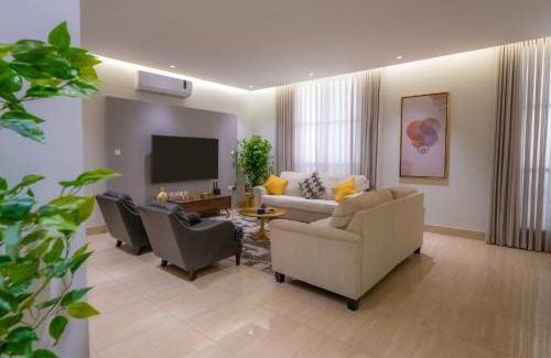 Riyadh Apartment | Luxurious Three Bedroom Apartment North of Riyadh شقة فخمة مكونة من ثلاث غرف نوم شمال الرياض
