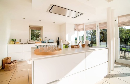 Chodes House | Luxurious villa with pool and sauna, and very suitable for culinary workshops!