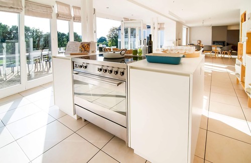 Chodes House | Luxurious villa with pool and sauna, and very suitable for culinary workshops!