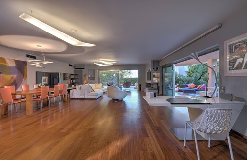 Lagonissi Villa | Luxurious Villa Philoxenia